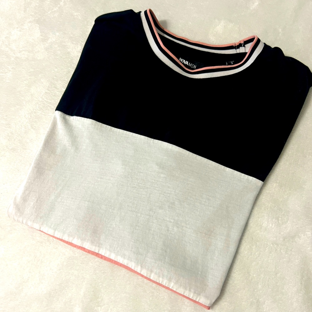 Men Fashion multi color black white pink T-shirt by FashionNova Men size Small